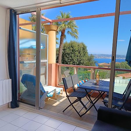 Magnifique Vue Mer Et Piscine - Les Cles De L Esterel Theoule-sur-Mer Exterior photo
